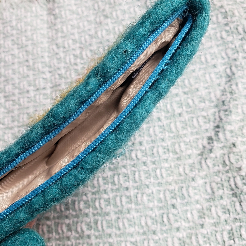 Charlotte Russe | Birdy Zipper Beauty Pouch - Picture 6 of 8